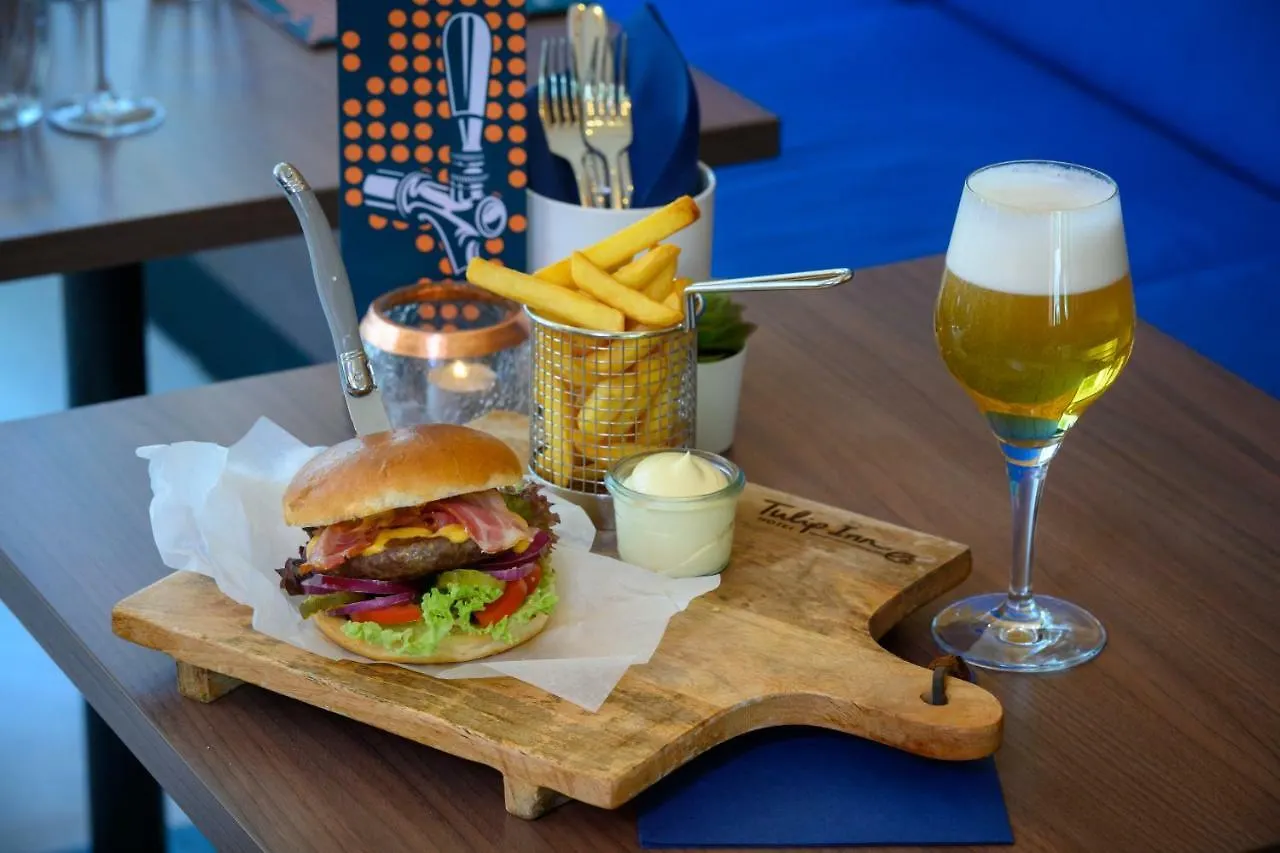 Tulip Inn Antwerpen 3*,